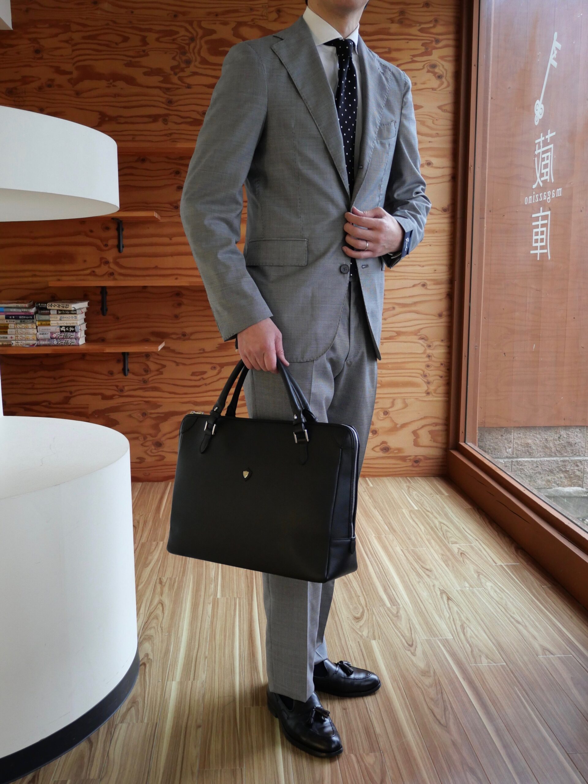 こんな時期は、洋服以外のアイテムを充実させるのはいかがでしょう