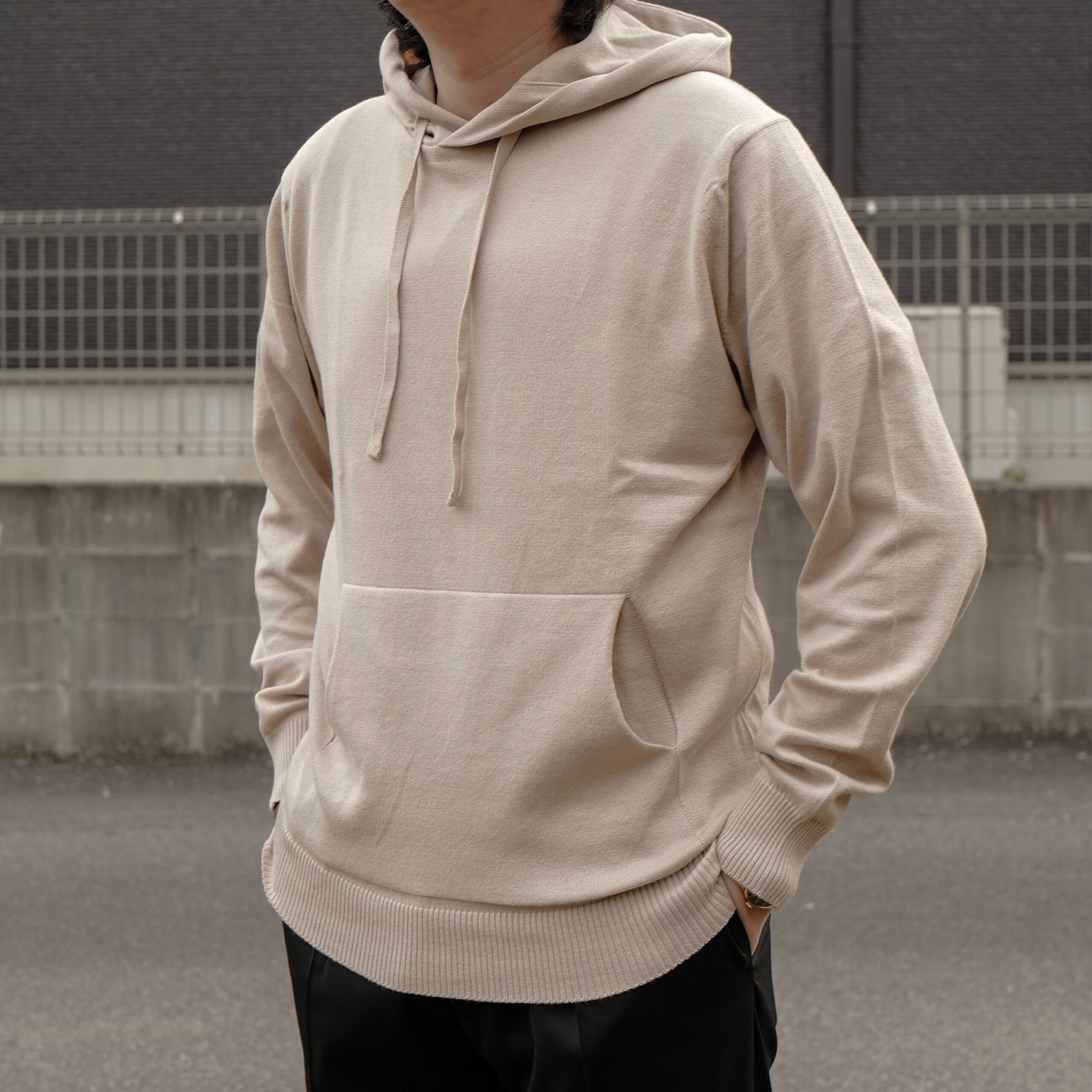 JOHN SMEDLEY/ジョンスメドレー】からリラックススタイルを格上げして