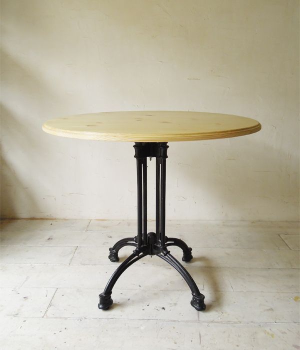 飲食店向け鉄脚丸テーブル・ラウンドテーブルのサイズオーダー専門店