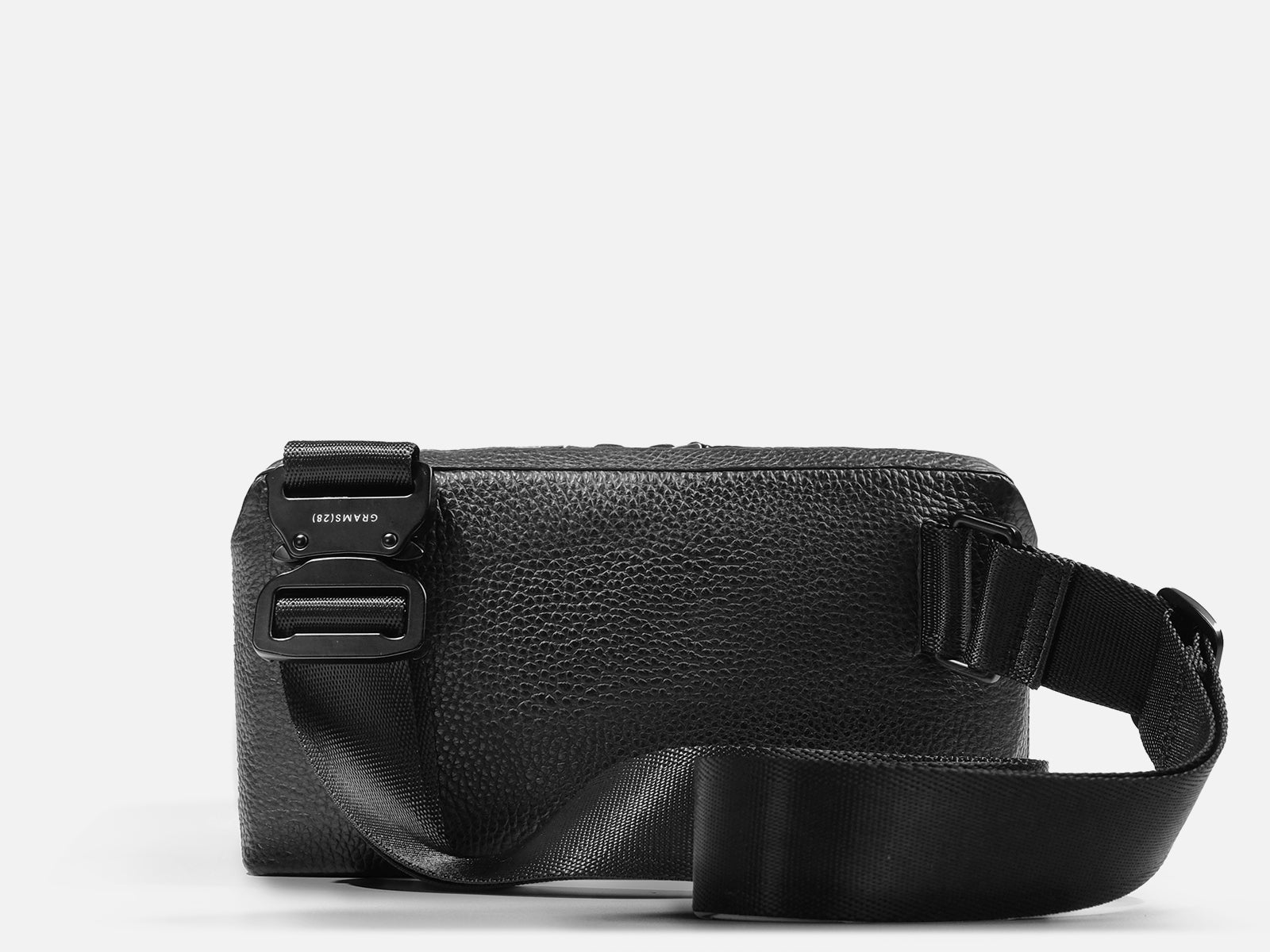 MR LEE xGRAMS28 157 エッセンシャル・クロスボディ