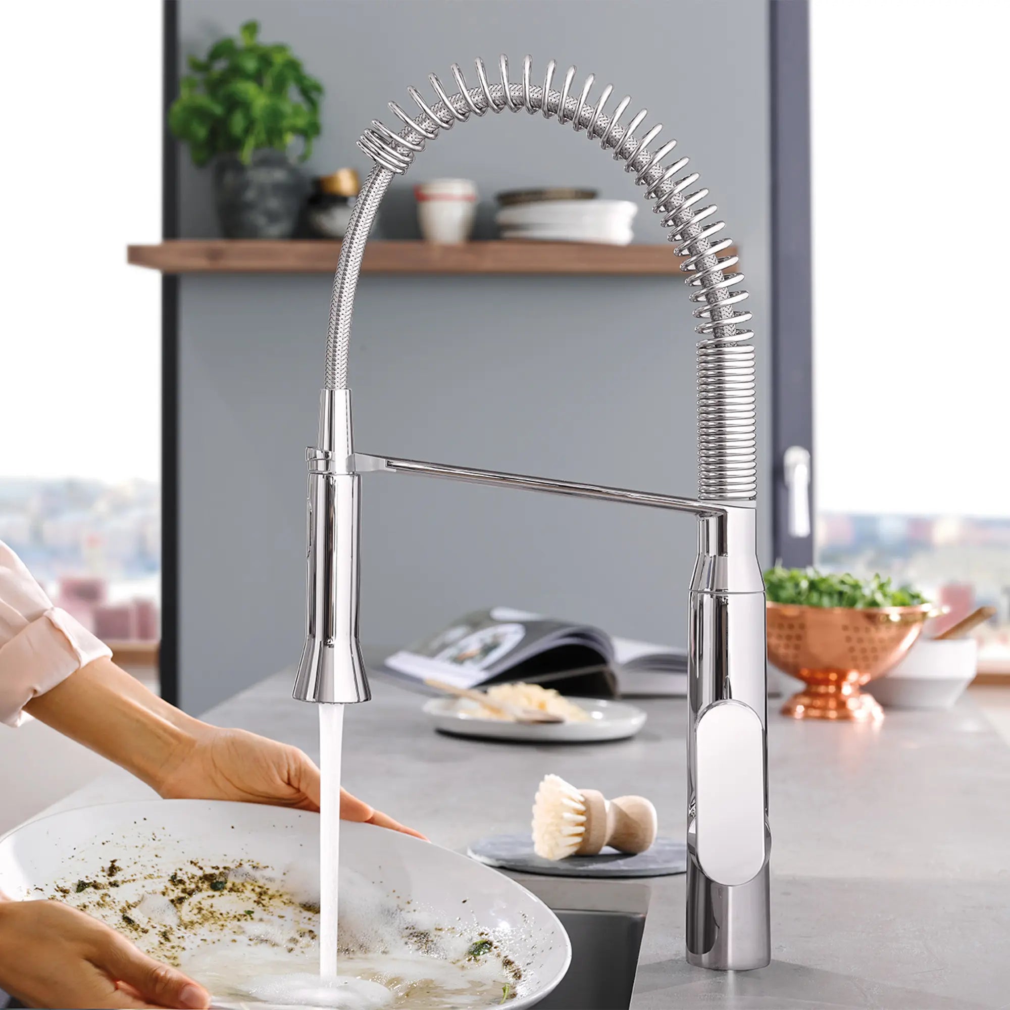 K7 Medium Single-Handle Semi-Pro Dual Spray Kitchen Faucet 1.75 GPM (6