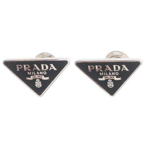 プラダ PRADA 三角ロゴプレートシンボルシルバーピアス 1J0720 の買取