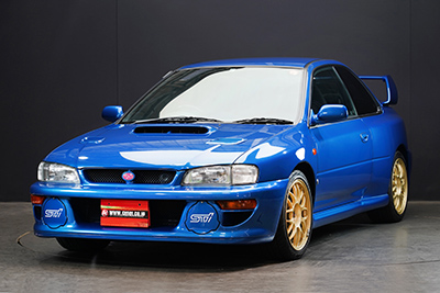 初代インプレッサGC8 22B-STiバージョンと通常モデル比較| スポーツ