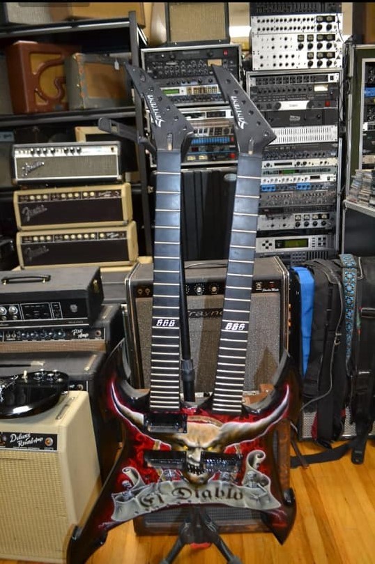 The El Diablo Guitar Will Shred Your Soul - Guitar Fail