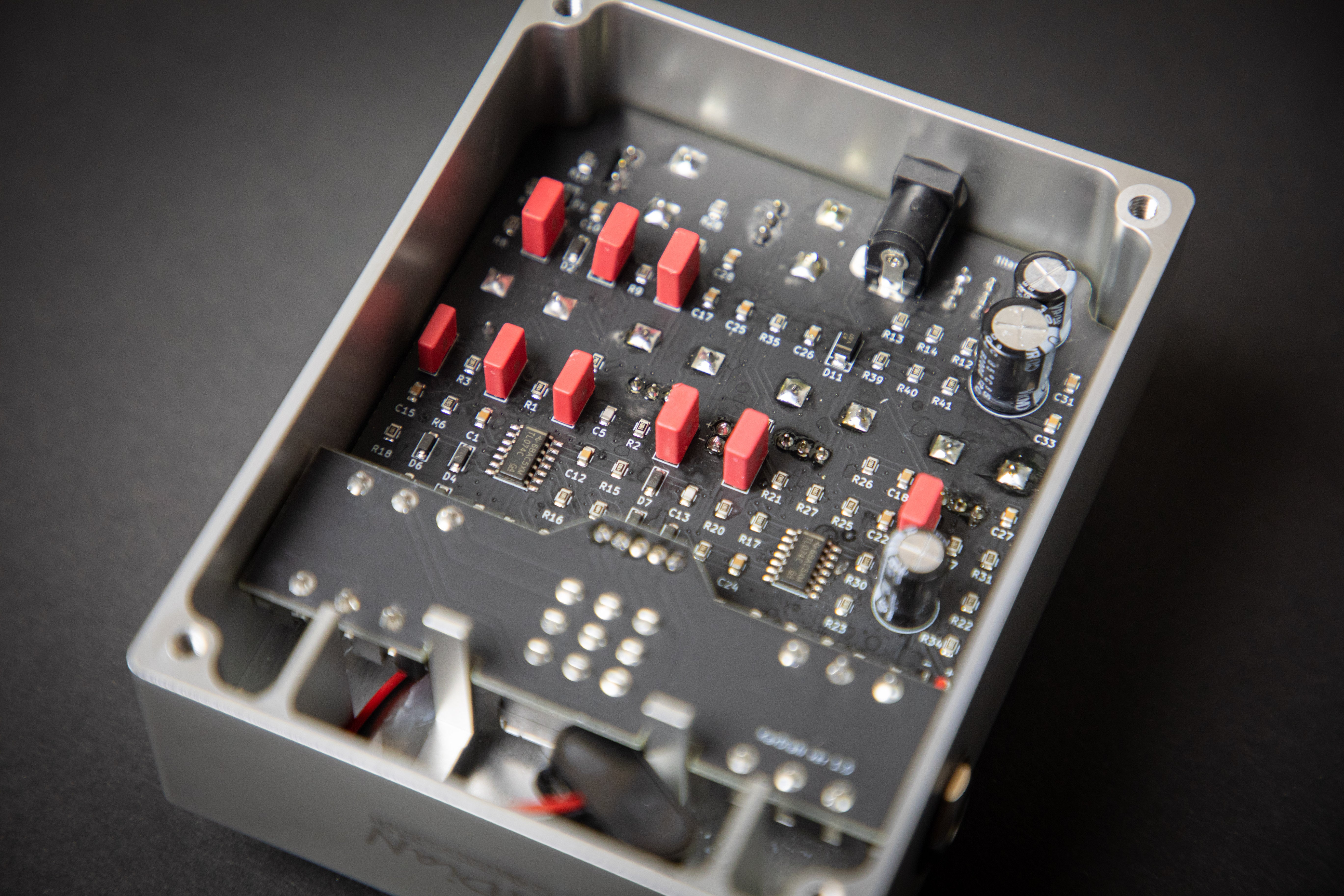 KarDiaN Titania Leda Signature Edition – Guitars Rebellion