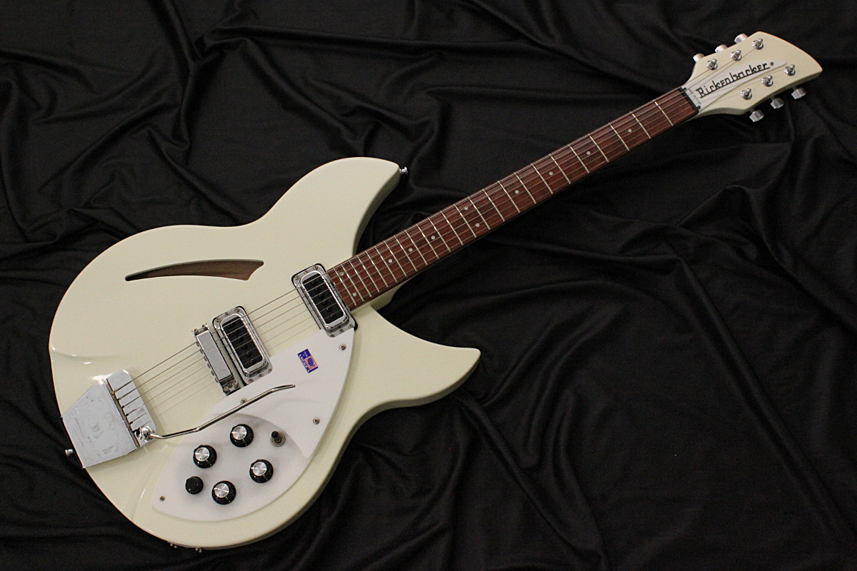 Rickenbacker 2001y 330 White - GUITAR TRADERS - ギタートレーダーズ