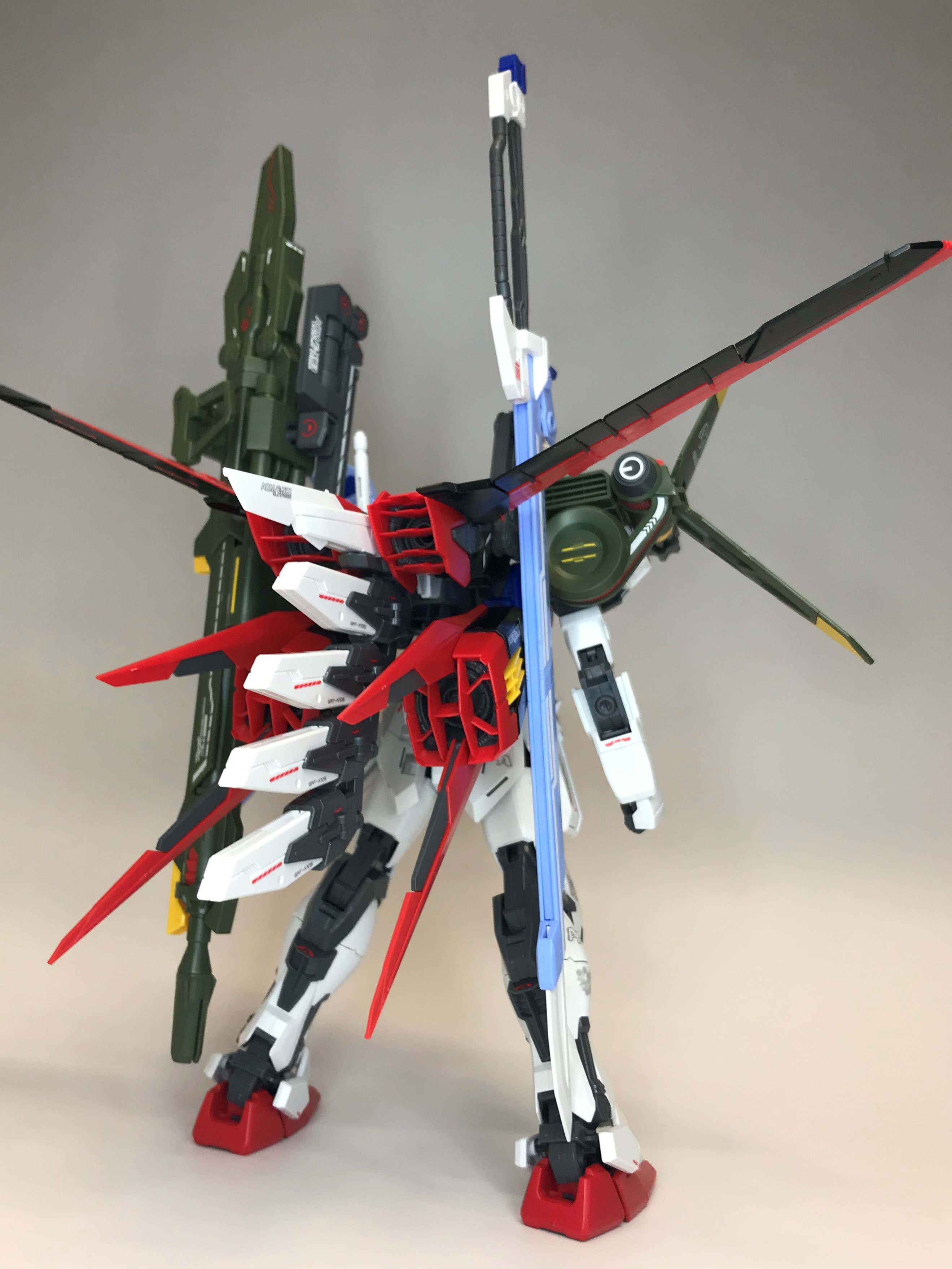 新商品紹介】MG 1/100 ガンダムベース限定 パーフェクトストライク