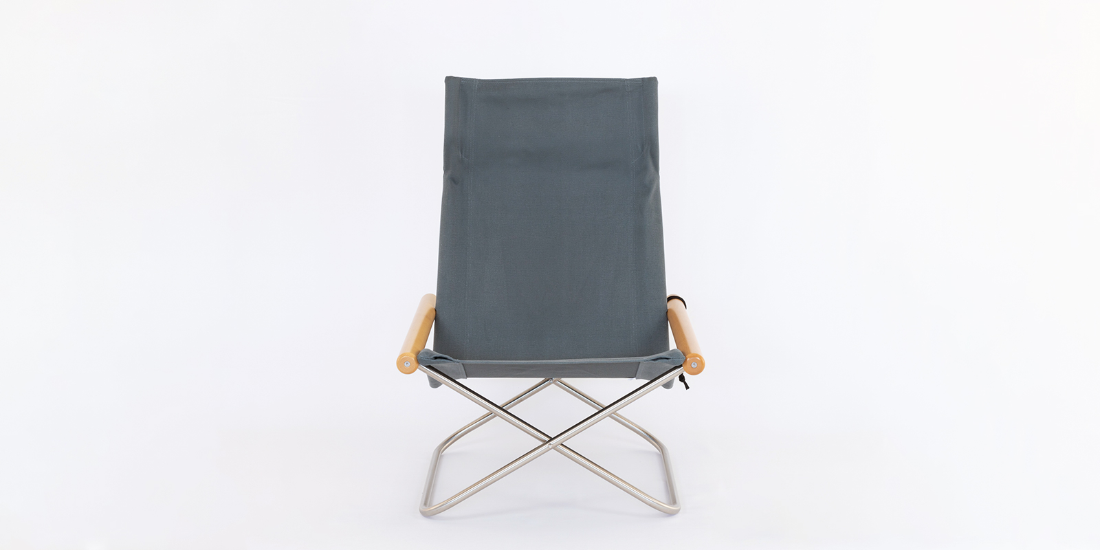 ニーチェアエックス ナチュラル × グレー | D&DEPARTMENT