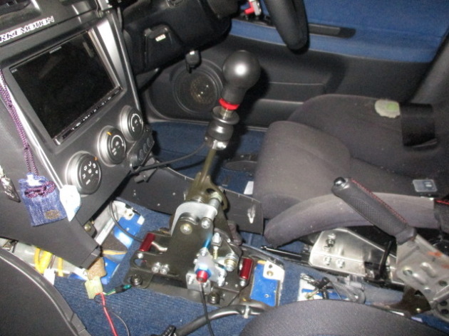 GDBインプレッサにイケヤフォーミュラーシーケンシフターを取り付け