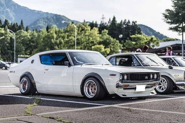 リム交換で極太カスタムのSSRジルバレーシング 日産スカイライン