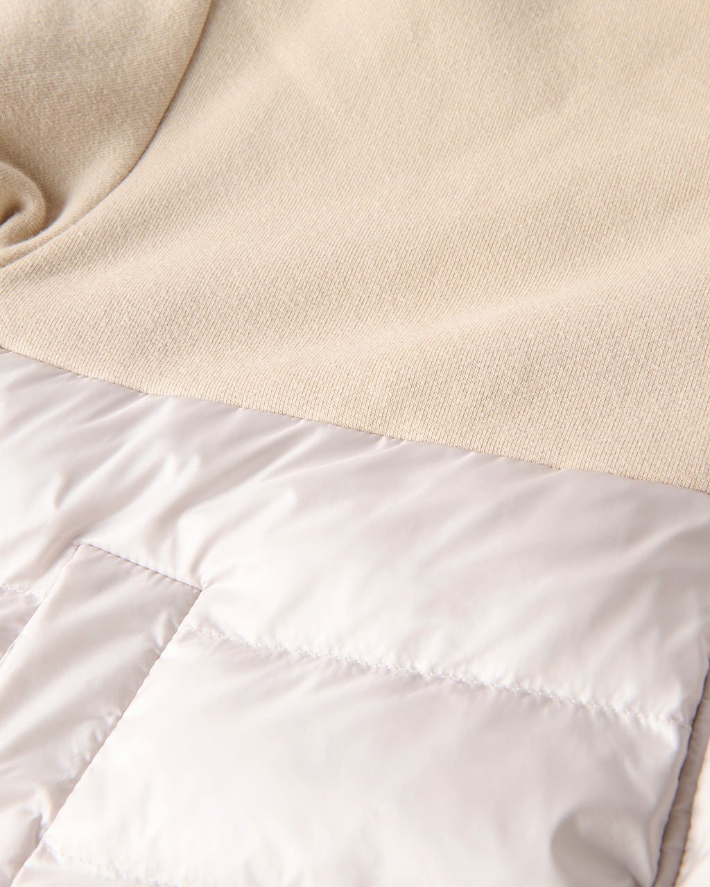 異素材コンビ・エコダウンフーディ/DoCLASSE