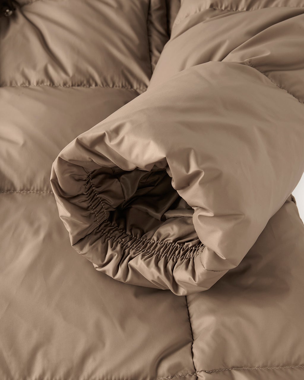 マットタフタ・2WAYファーロングダウンコート/DoCLASSE