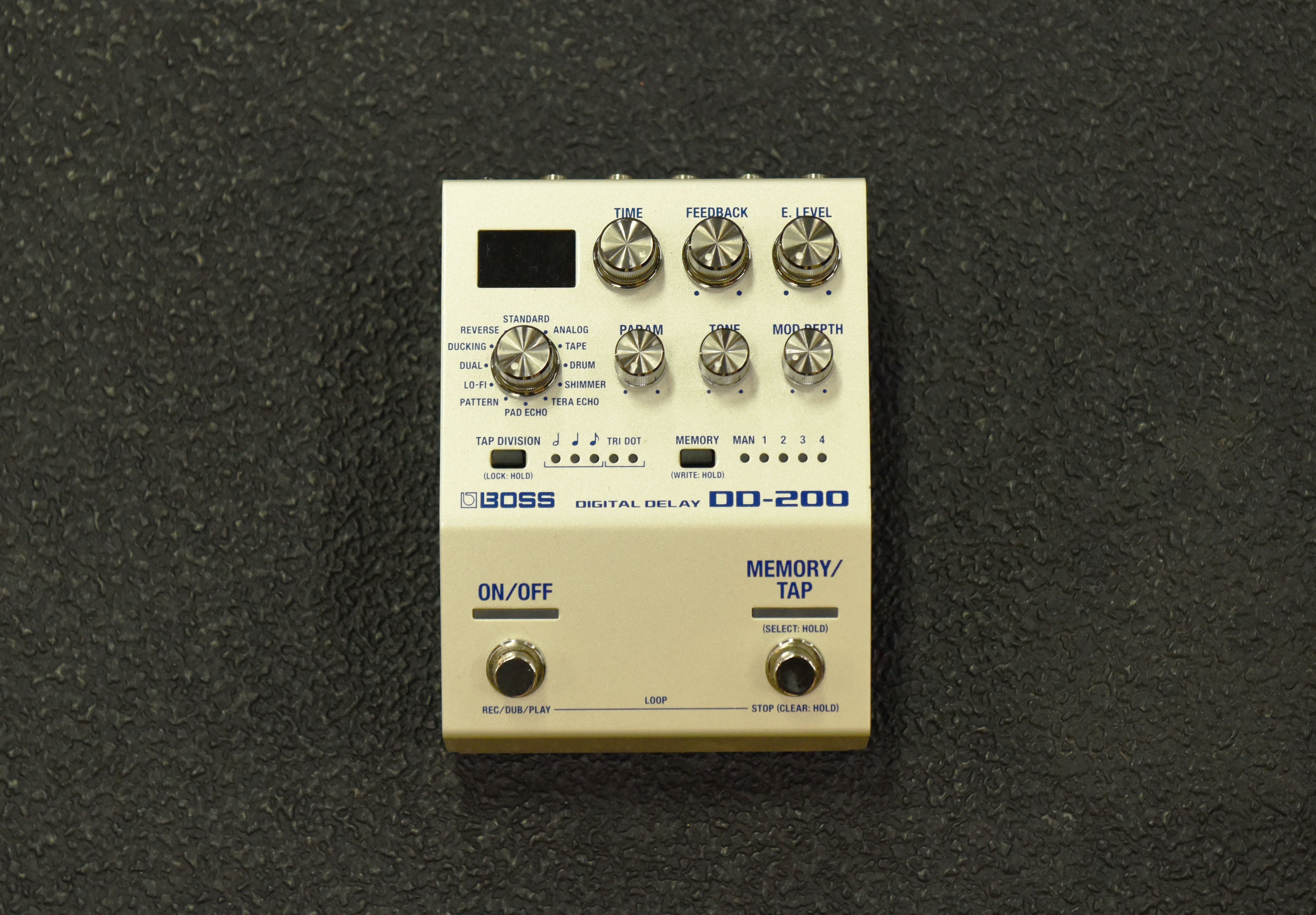 DD-200 Digital Delay, Recent – Dave's Guitar Shop
