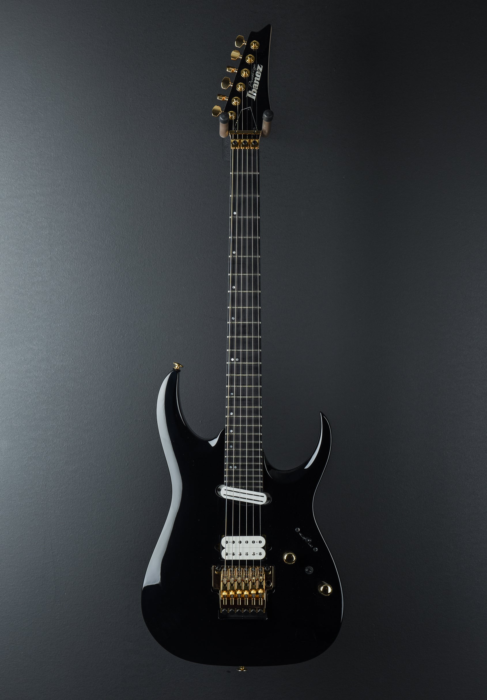 Prestige RGA622XH - Black – Dave's Guitar Shop