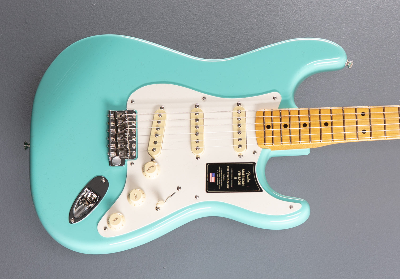 American Vintage II 1957 Stratocaster - Sea Foam Green – Dave's