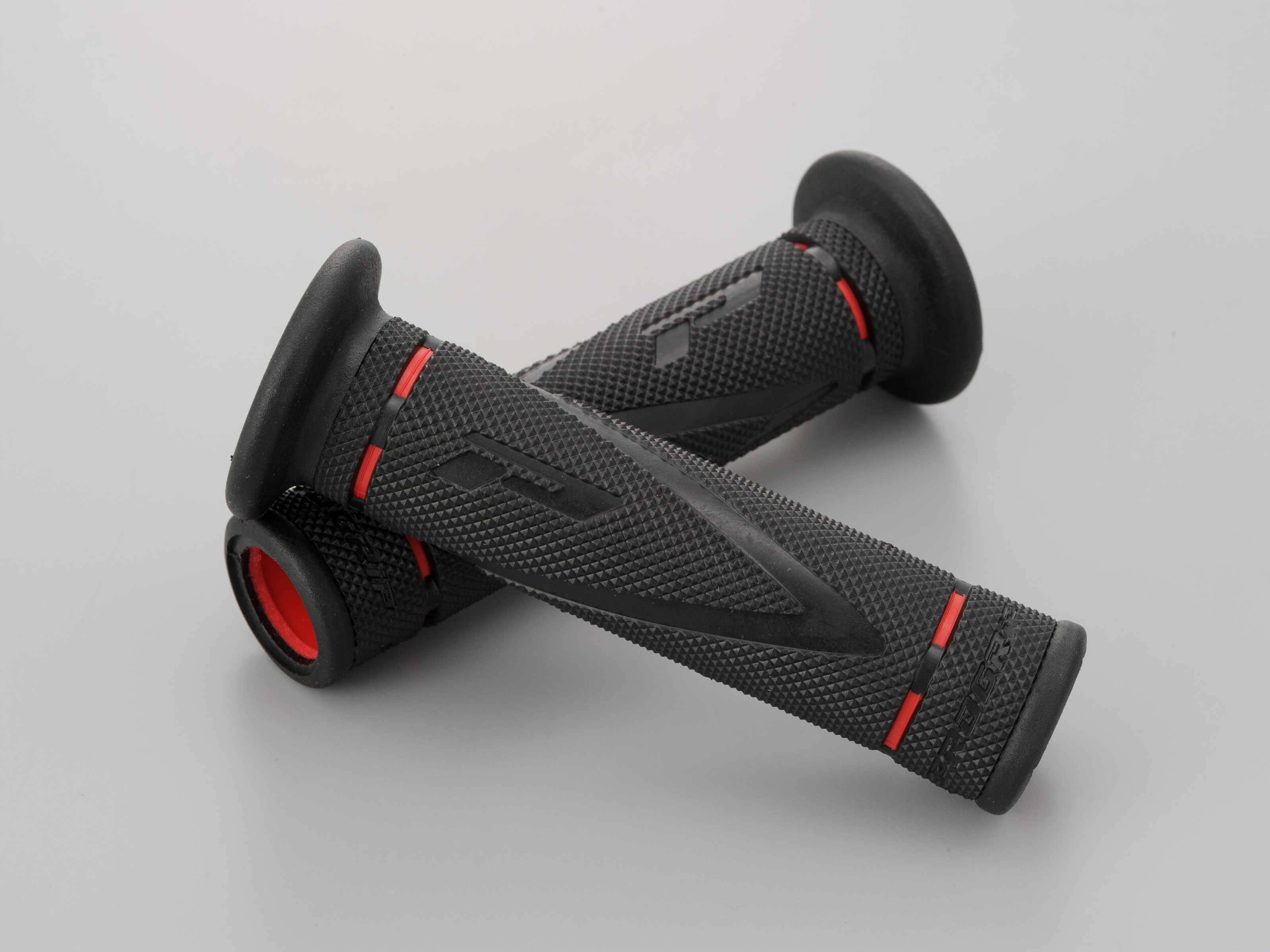 PROGRIP® 耐振GELシリーズ #838（全長122mm）ブラック/レッド｜株式