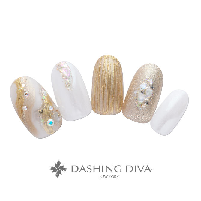 爽やかなペールグリーンとホワイトの大理石ネイル（H05-32）｜ネイル