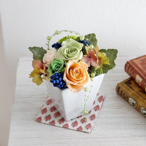 日時指定不可・ご注文後2週間ほどでお届けします】プリザーブド