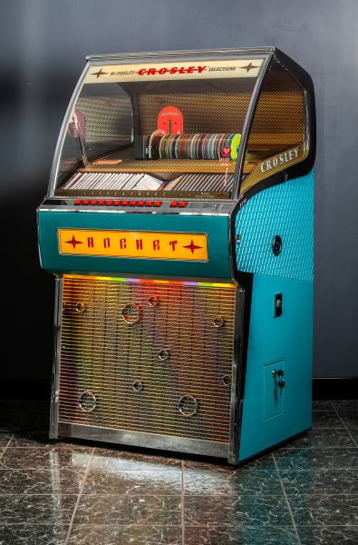 Rocket 80 CD Bluetooth Full-Size Jukebox