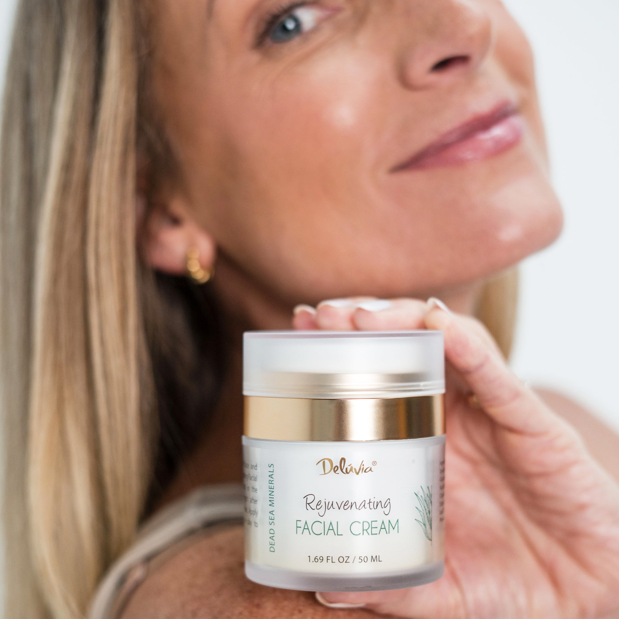 Rejuvenating Face Cream – Deluvia