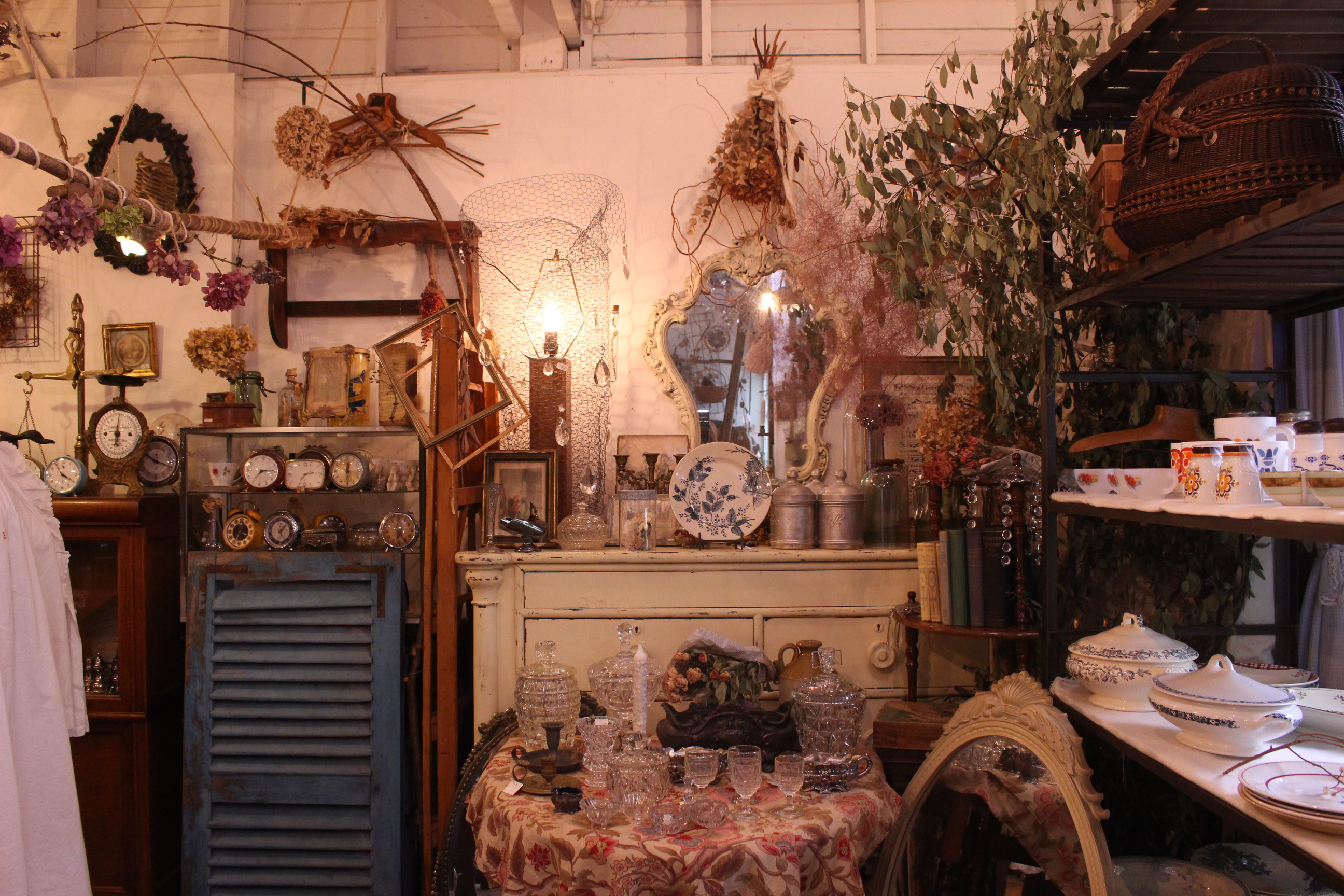 わざわざ探して行きたい。フランス古道具の店「BROCANTE de GIGUE