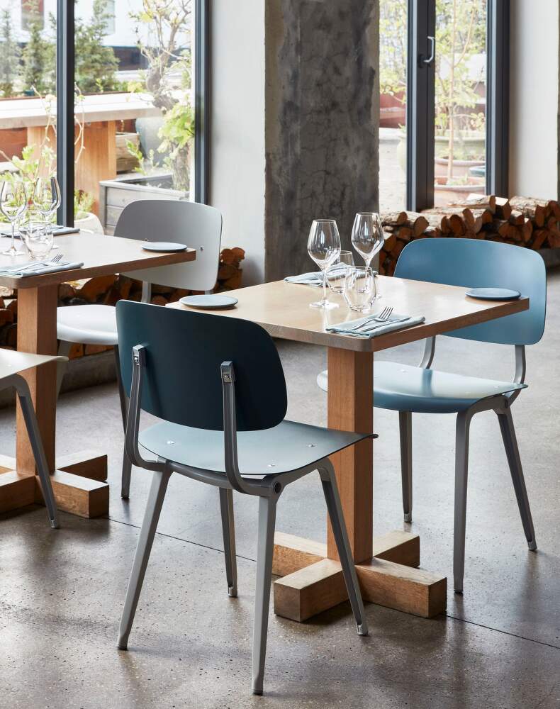 Revolt Chair, beige / granite grey | DesignVille