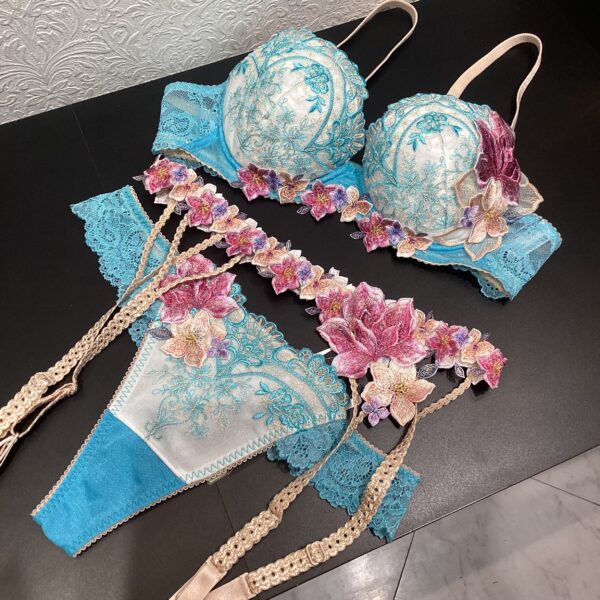 サルート by ワコール ｜ ショップ ｜ ディアモール大阪