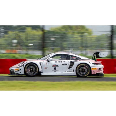 Spark Porsche 911 GT3 R - 2025 Suzuka 1000 Km - #6 1:43 model car