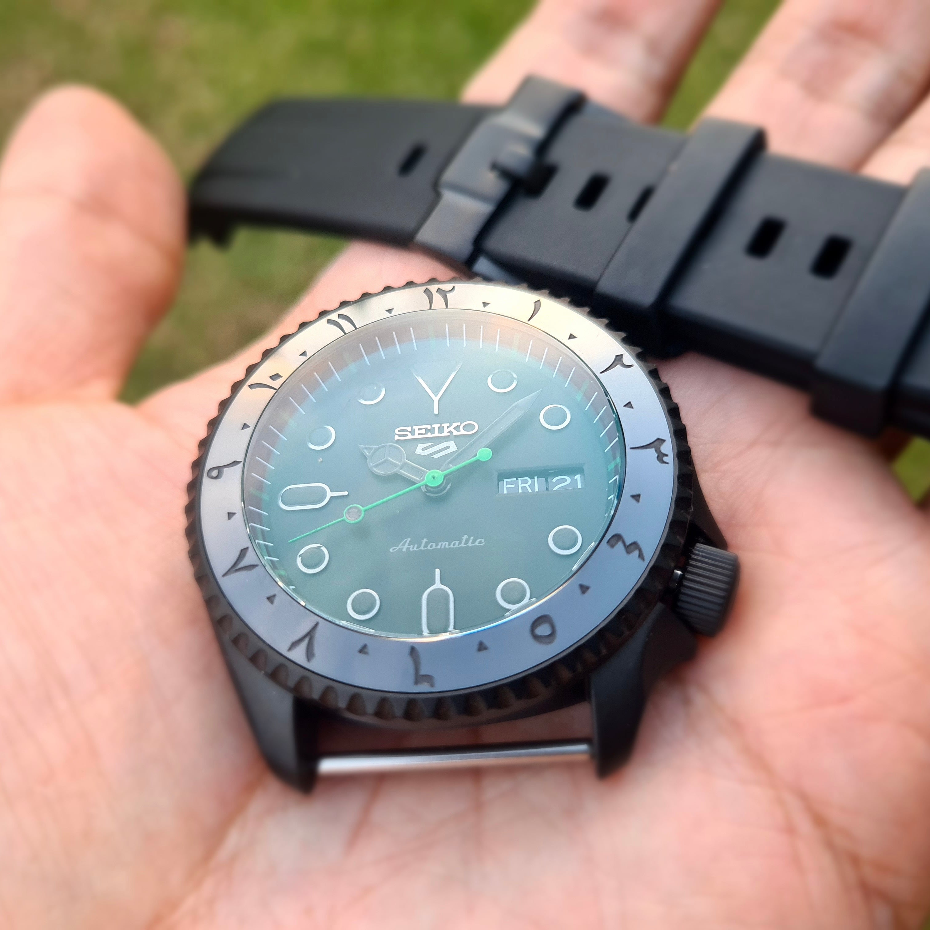 Ceramic Insert - 007 Arabic Dual Time Stealth - DLW WATCHES