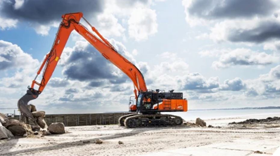 New ZX490LCH-7 super long front excavator from Hitachi - Dredging