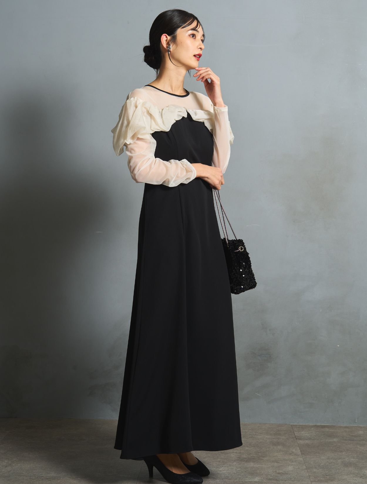 M/L】ラッフルフリルロングスリーブドレス（ブラック）DPSET0757の