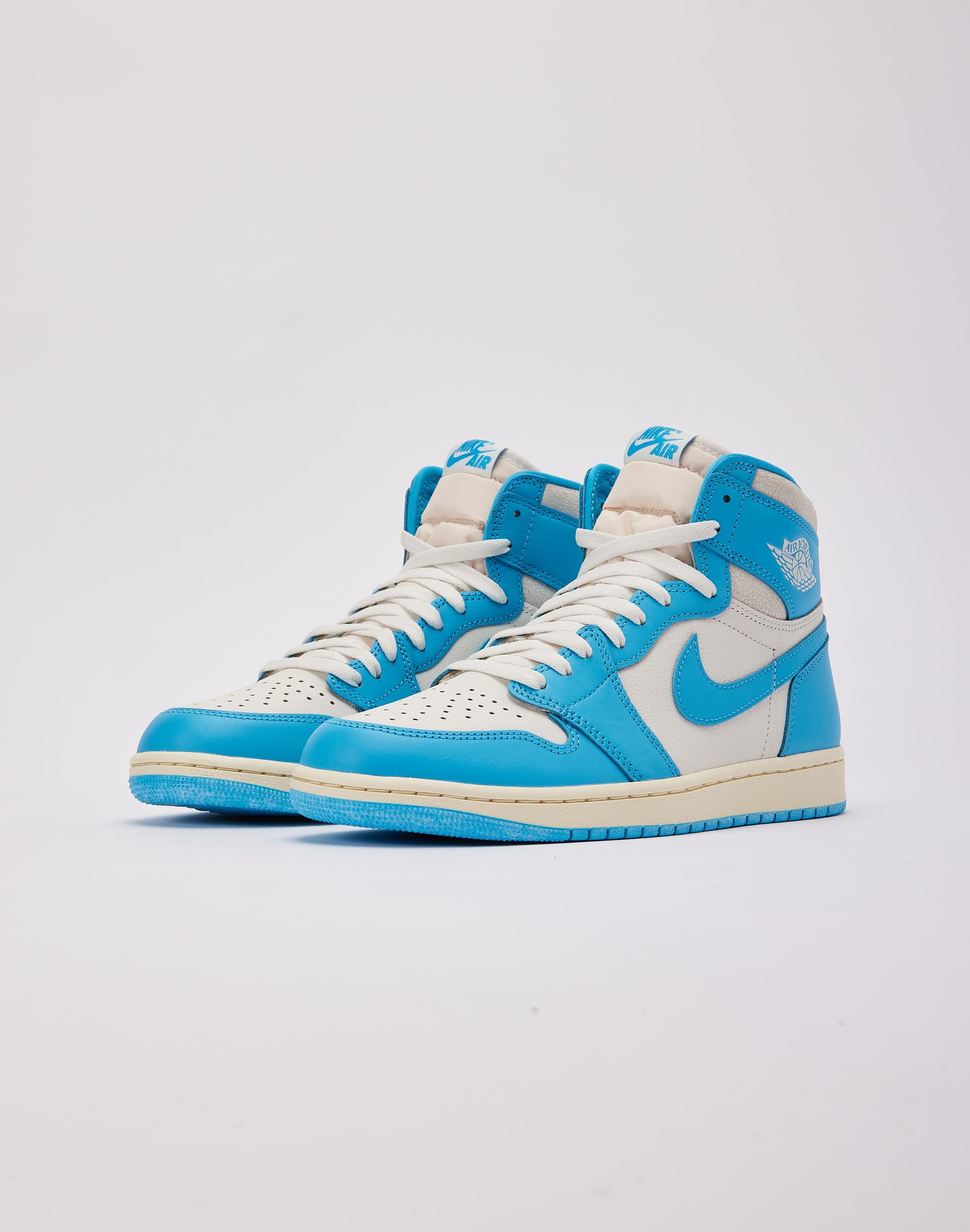 Jordan Air Jordan 1 Retro High OG 'UNC Reimagined' – DTLR