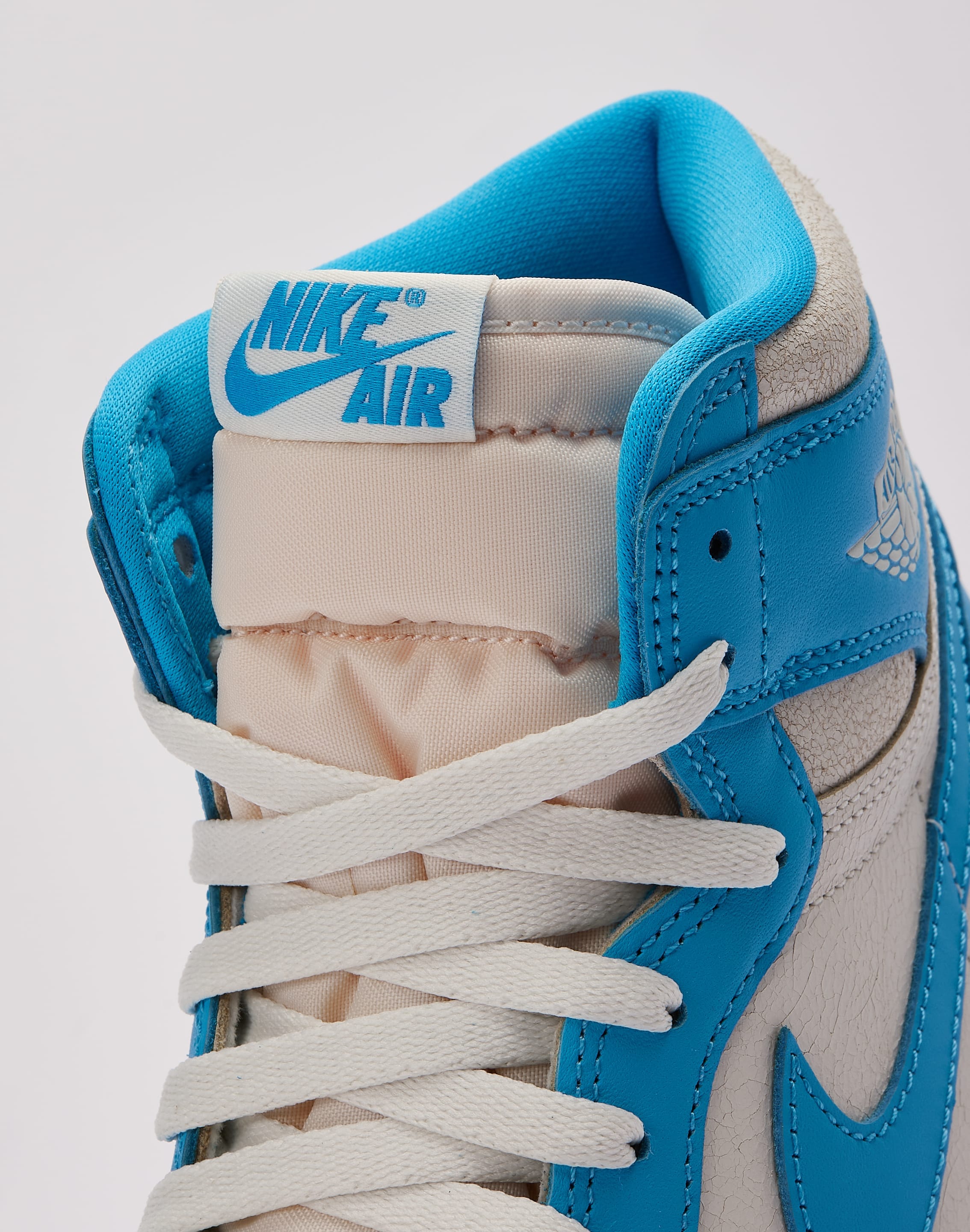 Jordan Air Jordan 1 Retro High OG 'UNC Reimagined' – DTLR