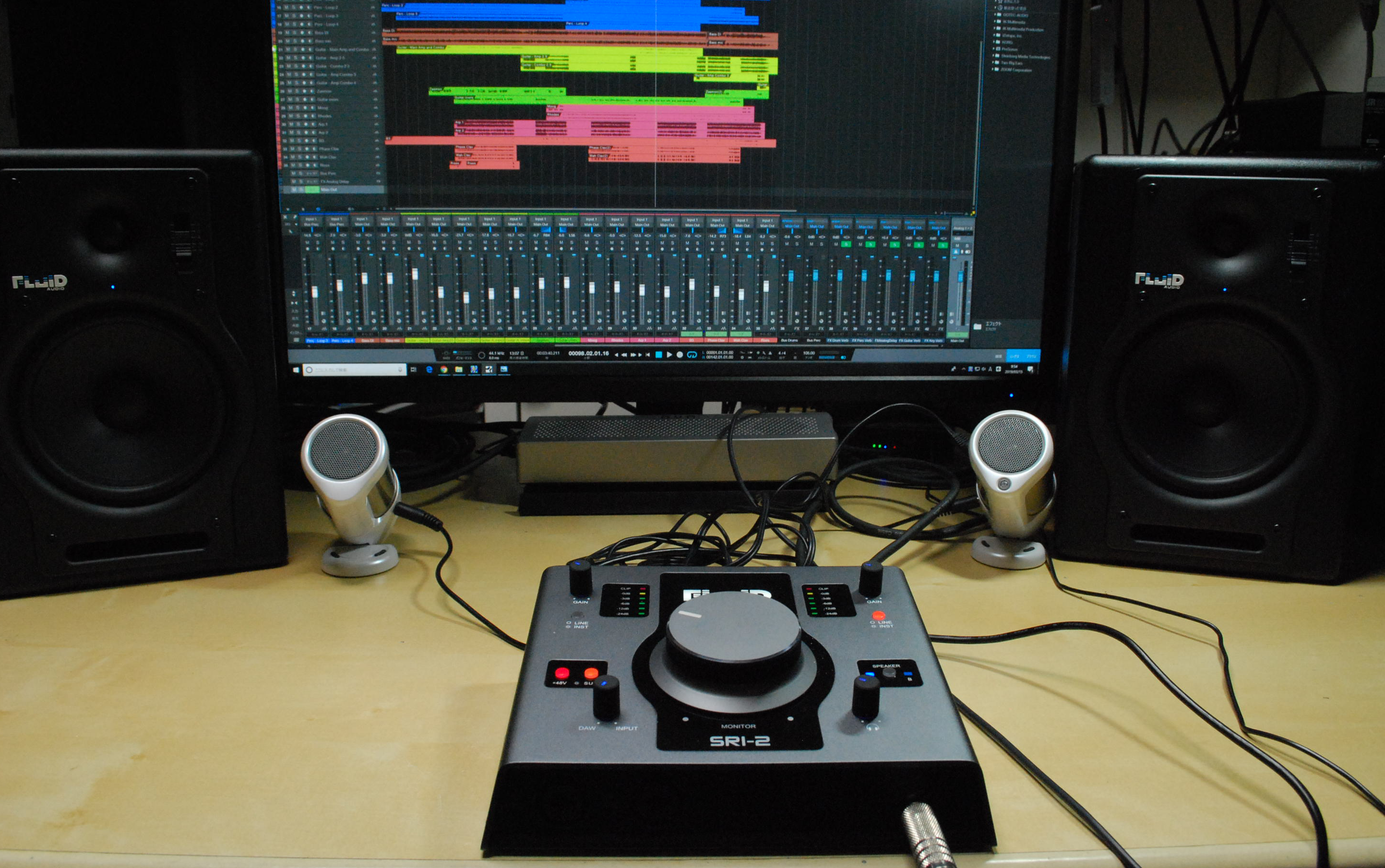 2つのスピーカーを切り替えて聴き比べられるモニタリングに特化した