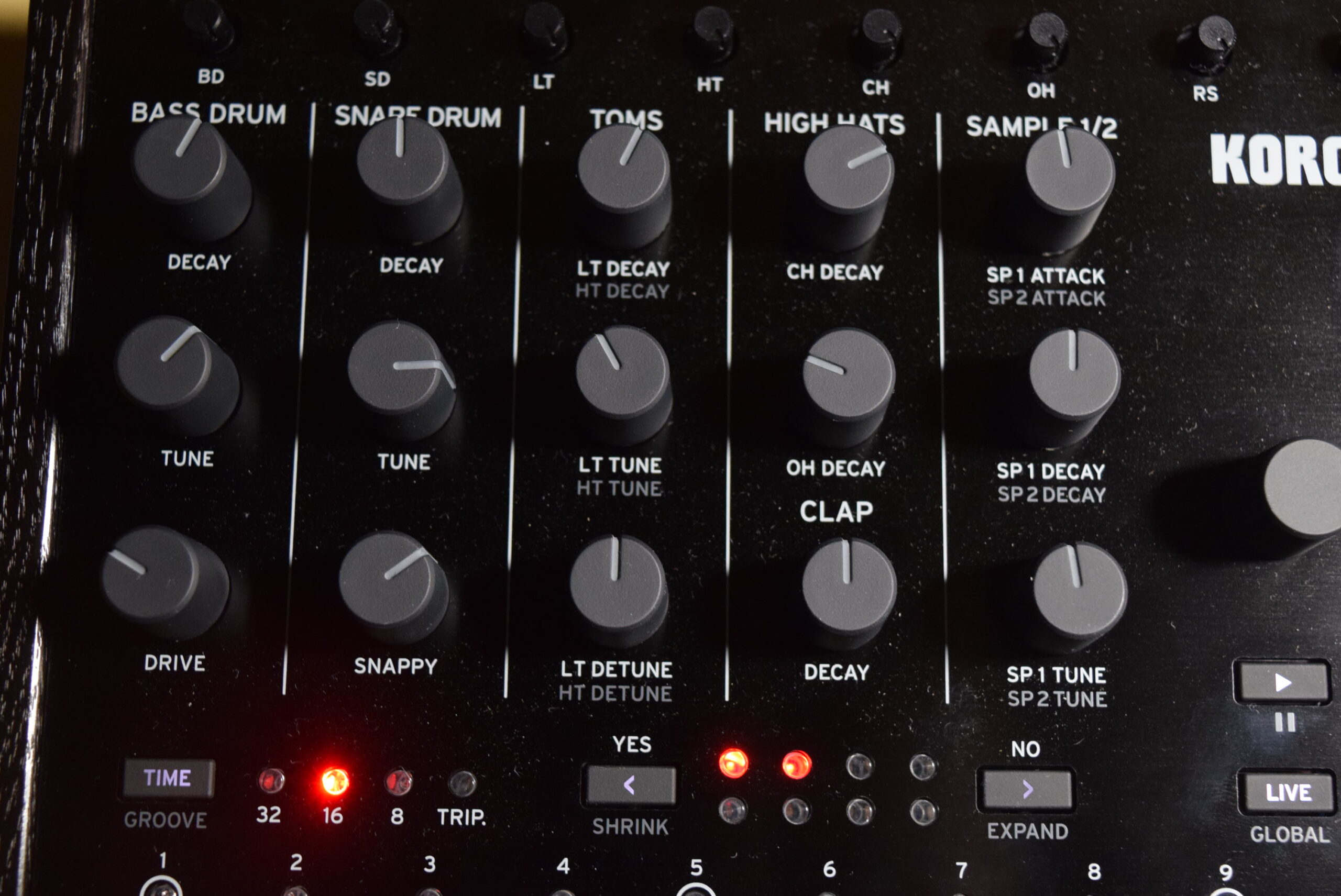 まったく新たなアナログ音源と最新デジタル技術を融合したドラムマシン