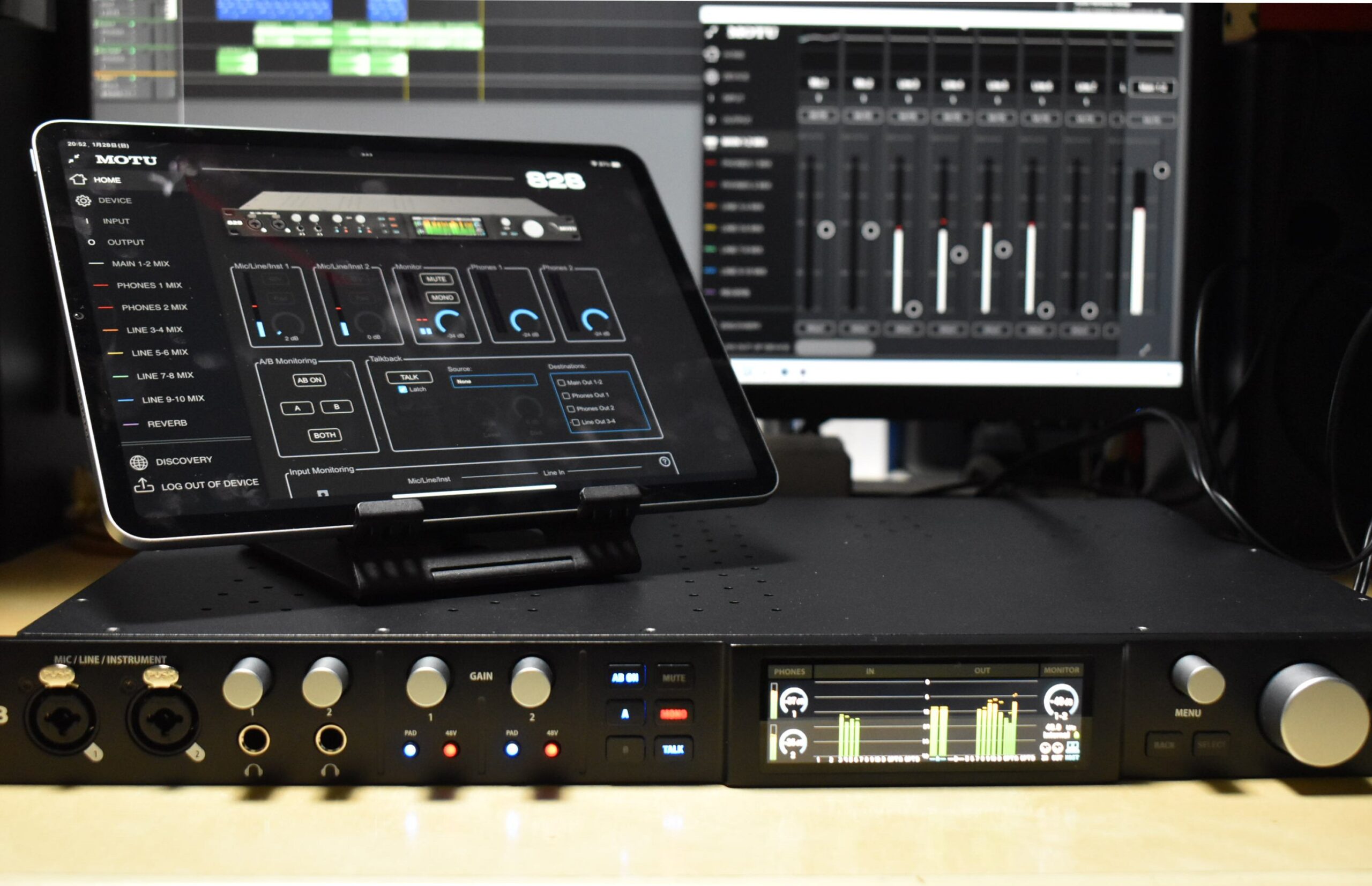 MOTUから第5世代828がデビュー。超高音質な28in/32out USB3