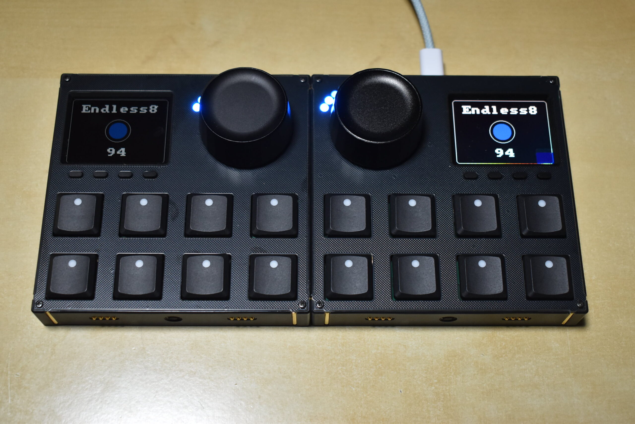 磁石で自在に拡張する新世代MIDIコントローラー、Intech Studio「Grid