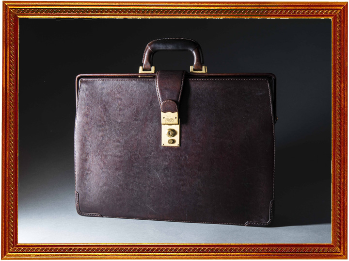 12年モノ！ソメスサドル エグゼクティブ スリムダレスバッグ ご長寿