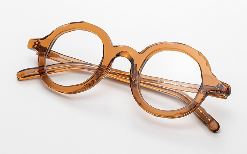 芸術的なデザインを生む国際的な日本の眼鏡ブランド「マサヒロマルヤマ