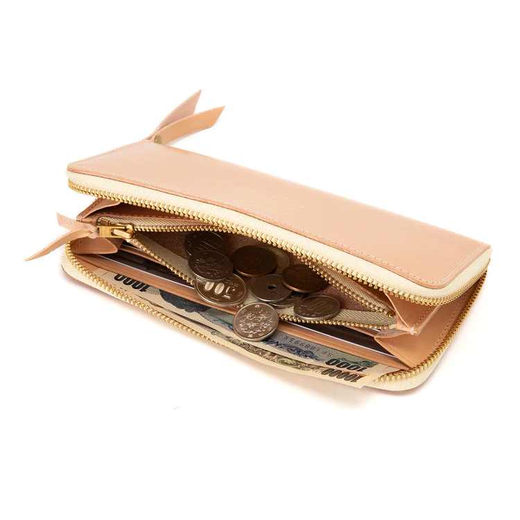 美しい経年変化を約束する】ストイックな職人魂が光るコードバン財布