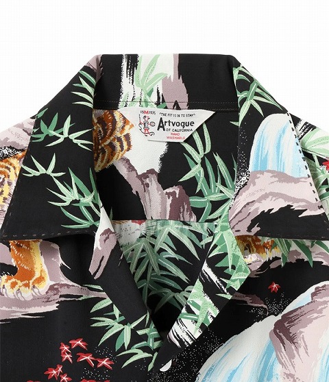 SUN SURF[サンサーフ] アロハシャツ SS39478 SASA TORA 笹虎