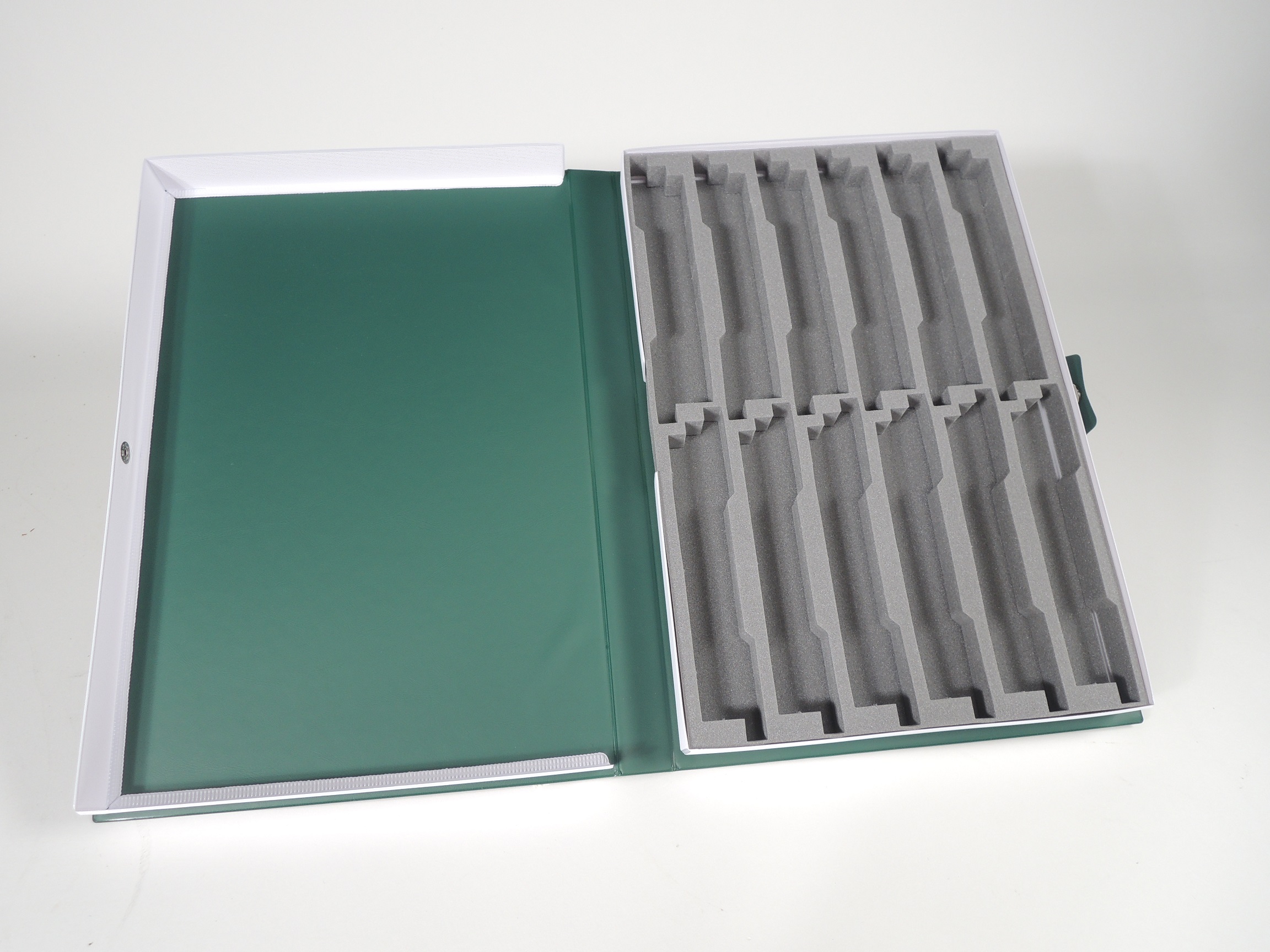 KATO鉄道模型オンラインショッピング 車両ケースG(コンテナ貨車12両用