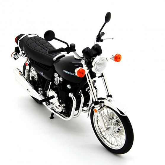 Kawasaki 900 Super4 Z1 1972 Black 1:12