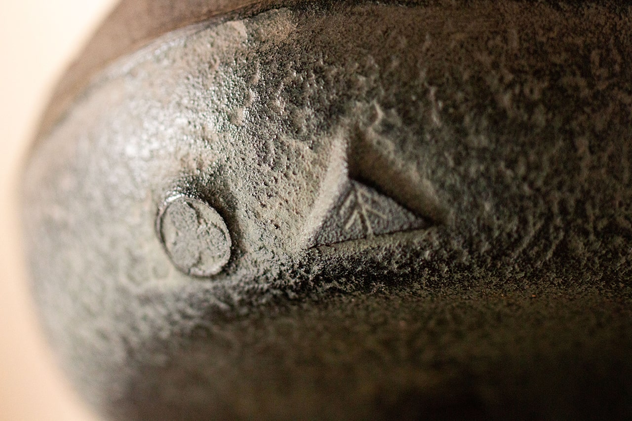 南部鉄器・鹿鳴（ろくめい）-角付き-【山ノ頂×及富コラボ鉄瓶】