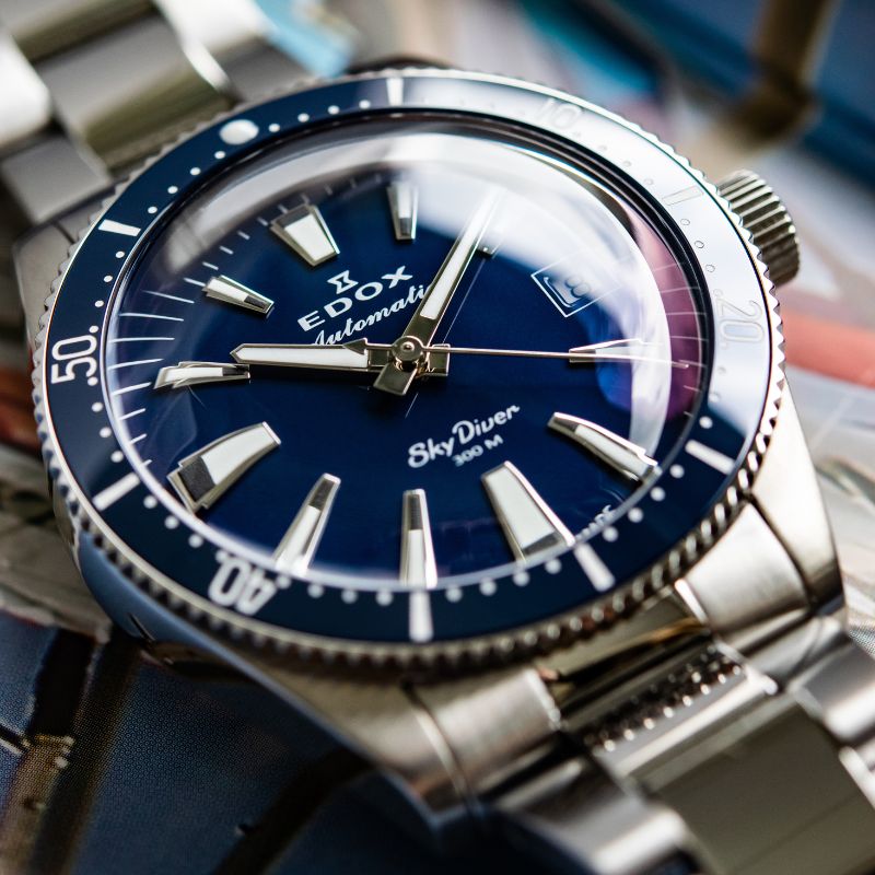 スカイダイバー』の新作モデルを9月15日(金)に発売 | EDOX日本公式サイト
