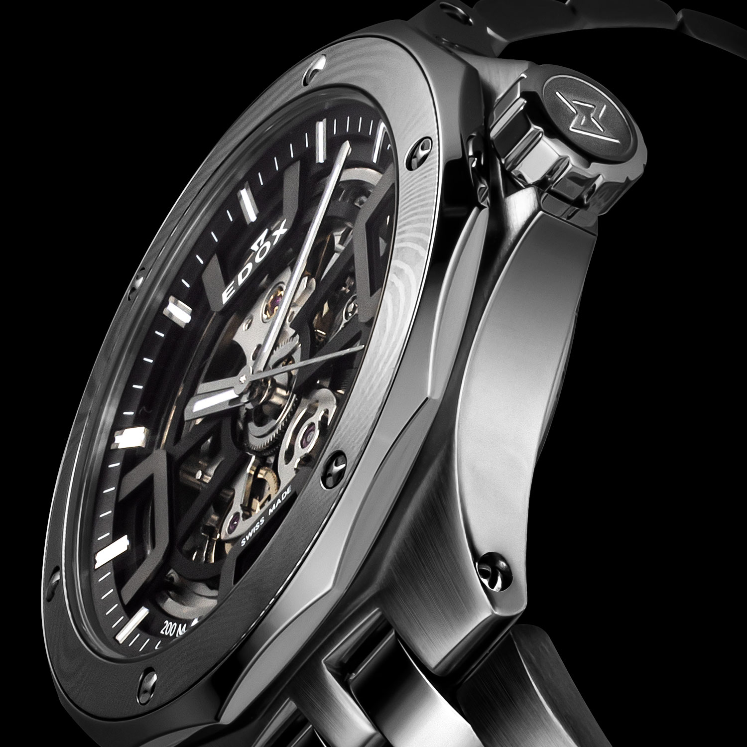 ダマスカス鋼を採用した世界300本限定モデルが登場 | EDOX日本公式サイト