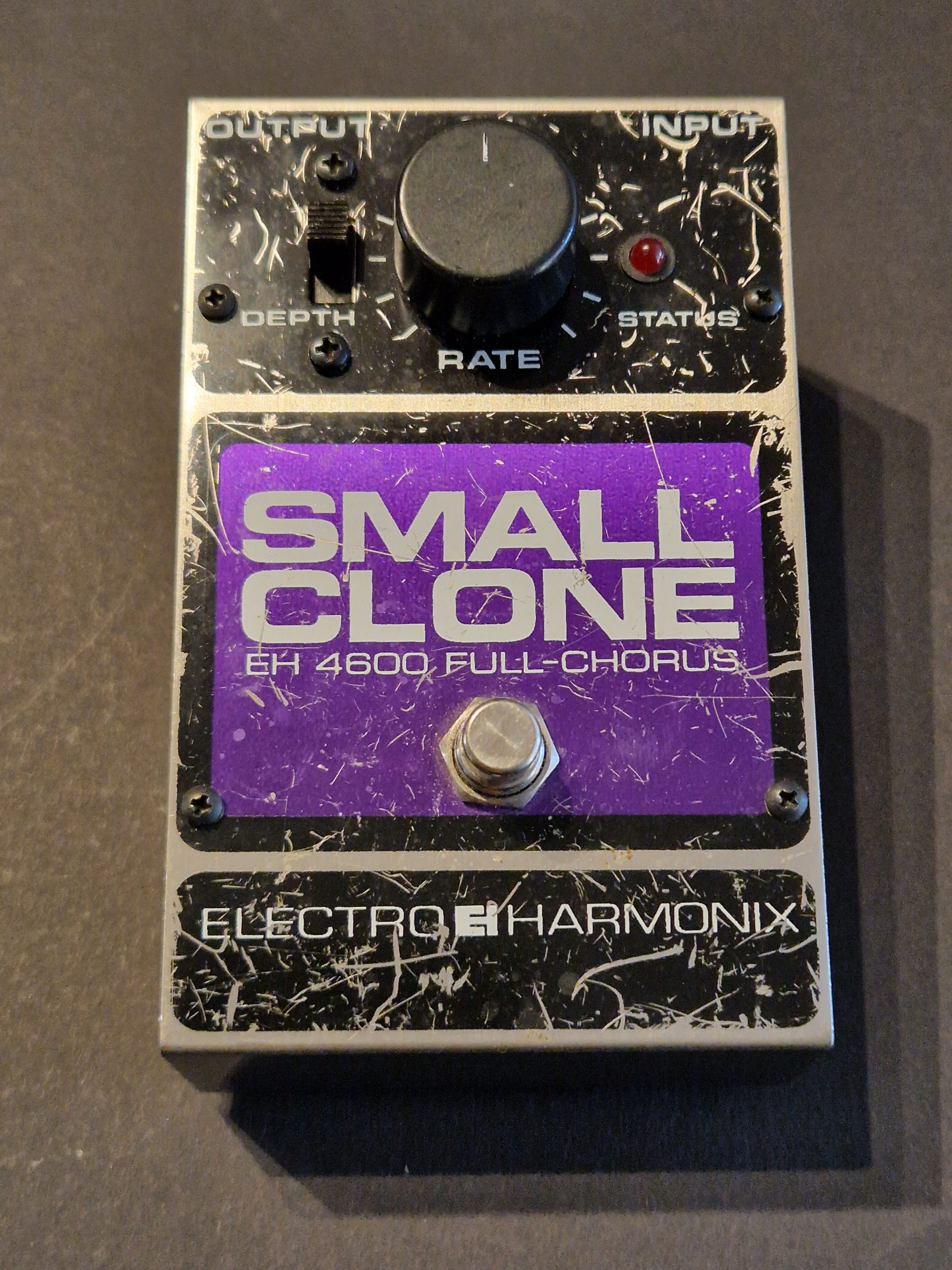 electro-harmonix Small Clone - Effects Pedals