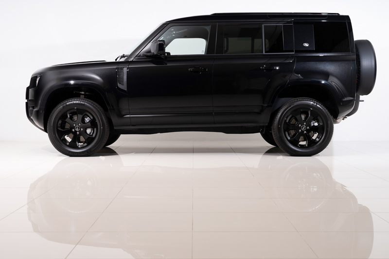 ランドローバー ディフェンダー 110 X-Dynamic SE D300（Diesel