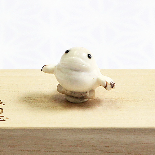 鹿角根付 ふくら雀（鹿角）｜京都の着物和装小物 ゑり正