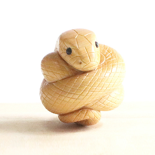 黄楊根付 蛇【岡壱名入り】【桐箱付き】 （2024年8月19日掲載）｜京都